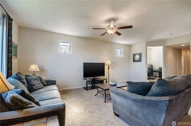 Building Photo - House for Rent in Puyallup, WA