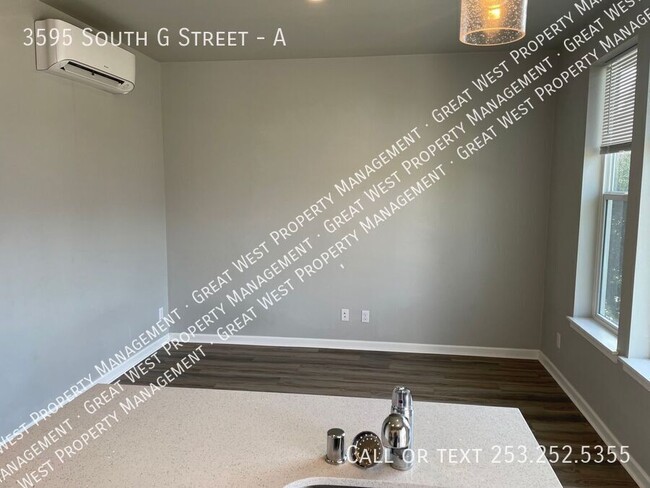 Building Photo - MOVE-IN DURING JANUARY FOR $100!! (Exclude...