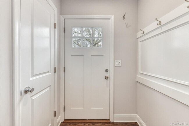 Foto del edificio - 479 Woodbury Rd