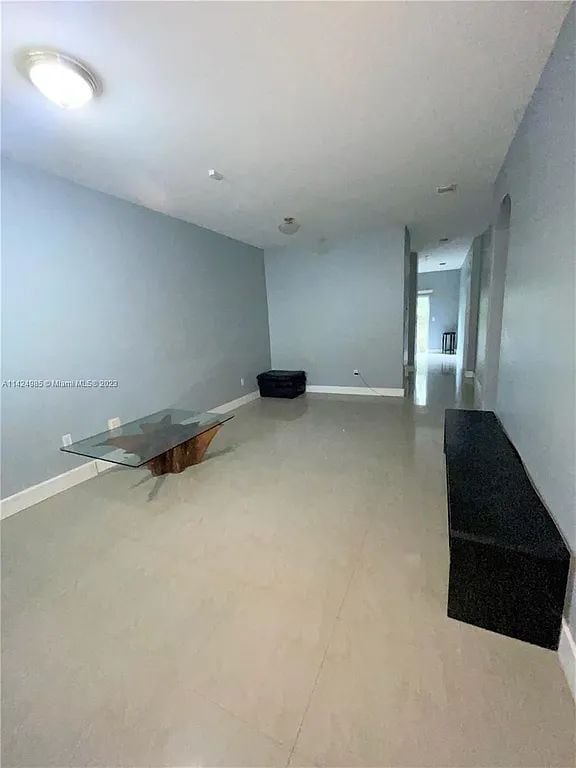 Building Photo - 1692 SE 29th Ct