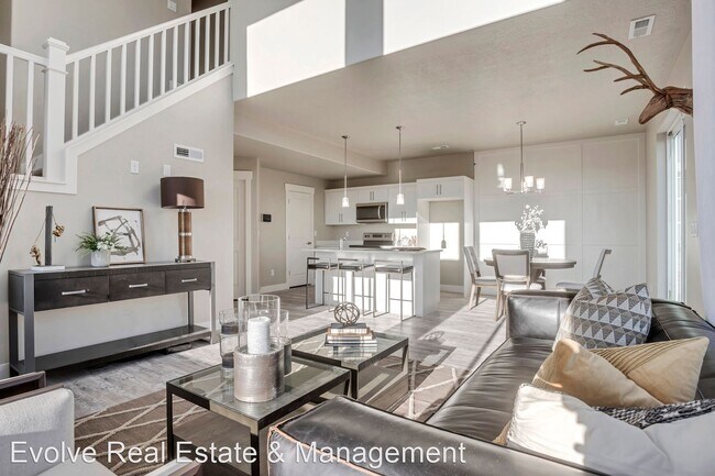 Foto del edificio - 3 br, 2.5 bath House - 1127 W 1970 S