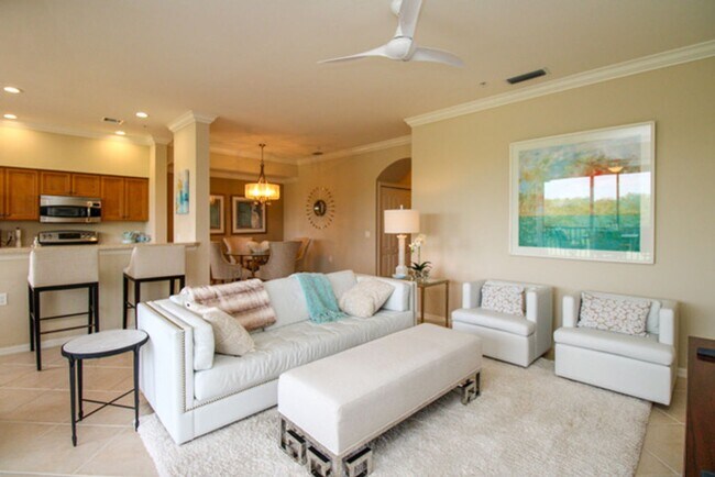 Building Photo - CALLING ALL GOLF ENTHUSIASTS ** STUNNING 2/2 PENTHOUSE UNIT AT HERITAGE BAY GOLF & COUNTRY CLUB *...