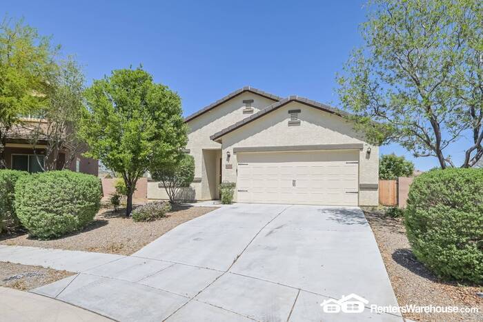 Foto principal - Recently updated 3 Bed, 2 Bath home in Tuc...