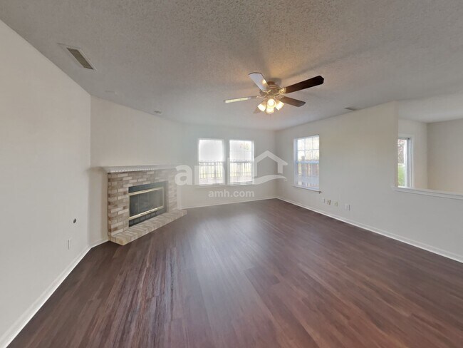 Foto del edificio - 10167 Hatherley Way