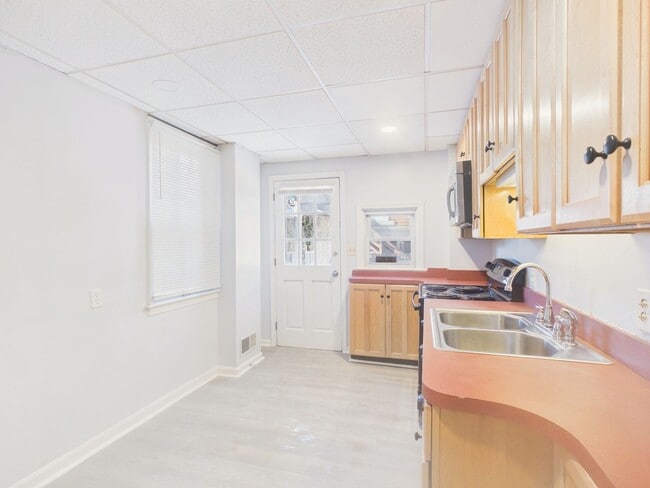 Foto del edificio - 2 Bedroom Single Family on Penn with Bonus Room