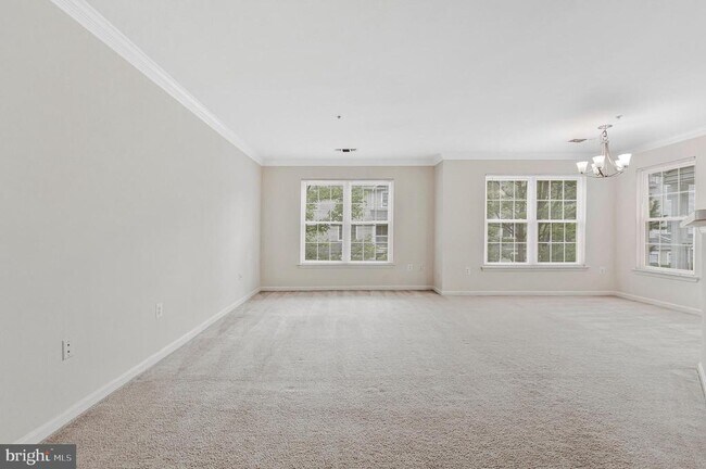 Foto del edificio - 12890 Fair Briar Ln