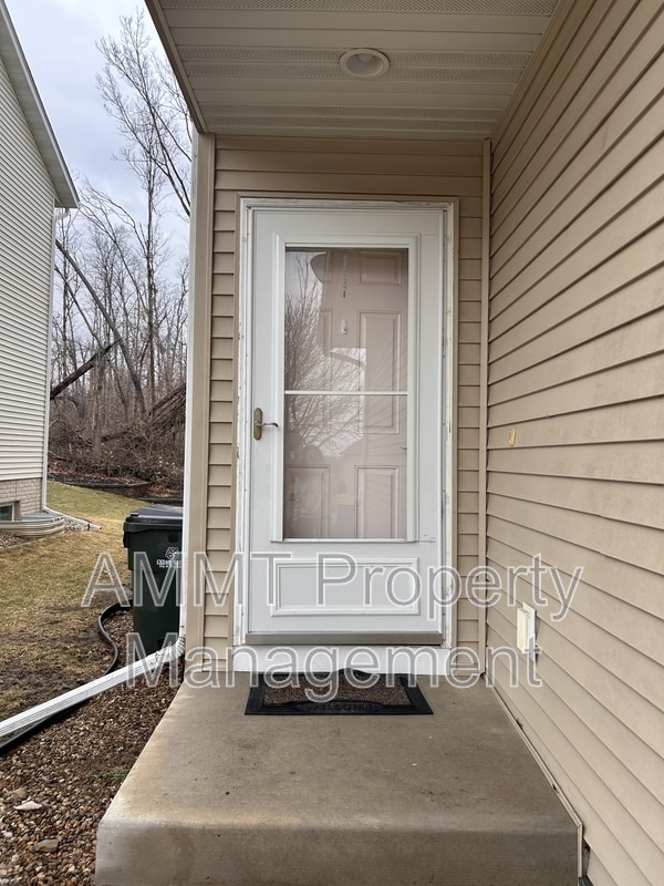 Building Photo - 2018 Sugar Creek Dr NW