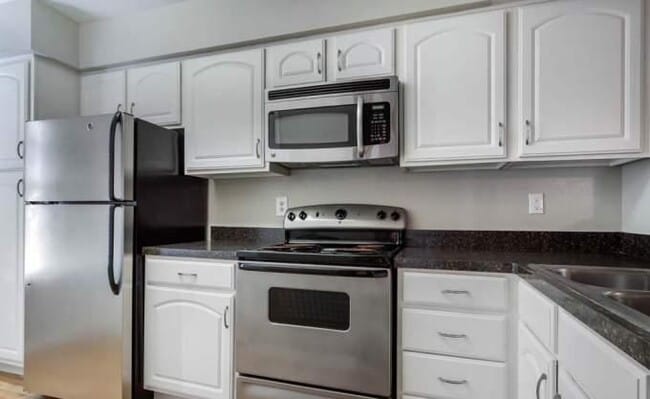 Building Photo - 3 bedroom in Sugar Land TX 77478
