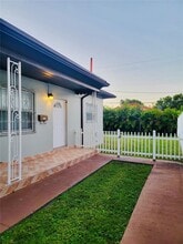 Building Photo - 3690 SW 24th St