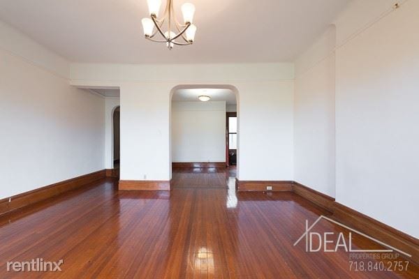 Building Photo - 473 3rd St