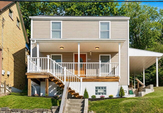 Building Photo - 635 Valley St