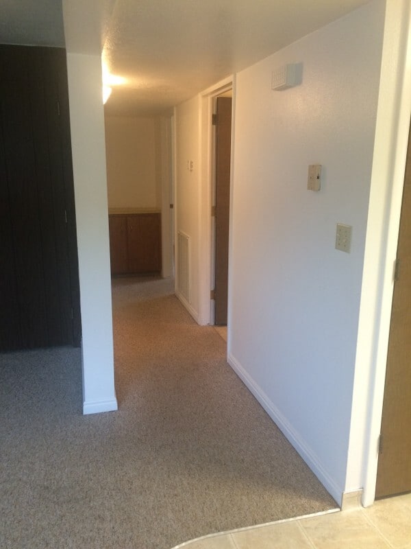 Building Photo - 700 E 1400 N