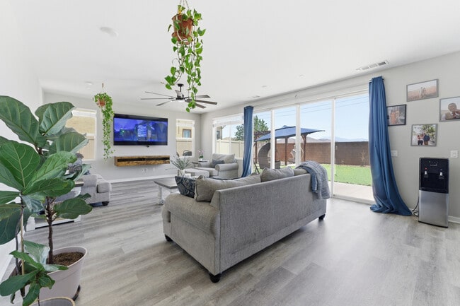 Foto del edificio - 31110 Bay Horse Way