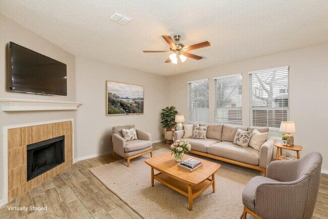 Foto del edificio - 7806 Calgary Ln