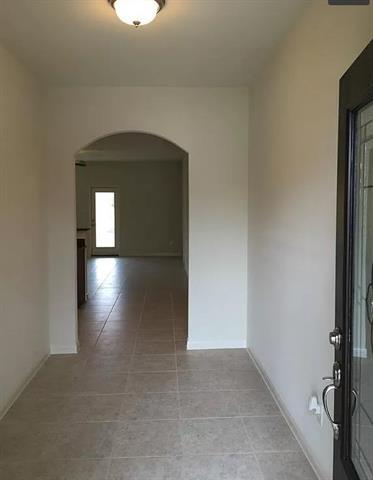 Building Photo - 2217 Mulberry Dr