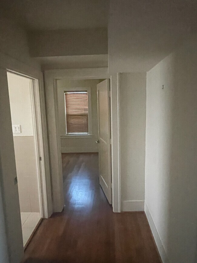 Foto del edificio - 2412 Woodhead St