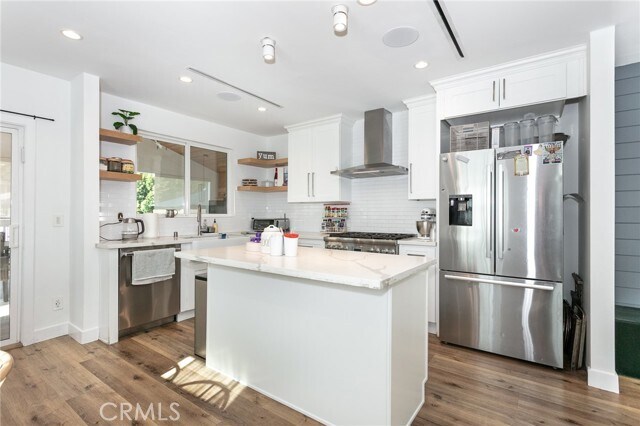 Foto del edificio - 5629 Natick Ave