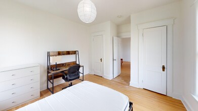 Building Photo - 120 Laurel Ave