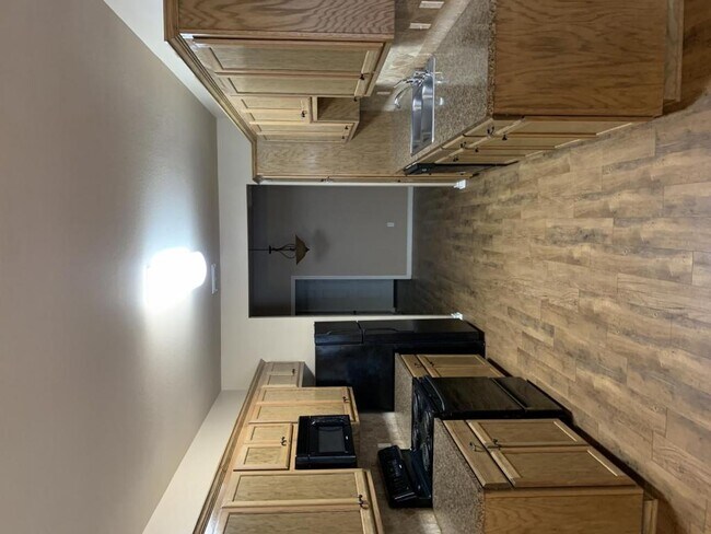 Foto del edificio - 1909 Daisy Way