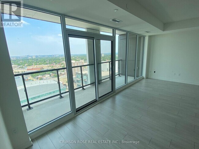 Building Photo - 55 Duke St W