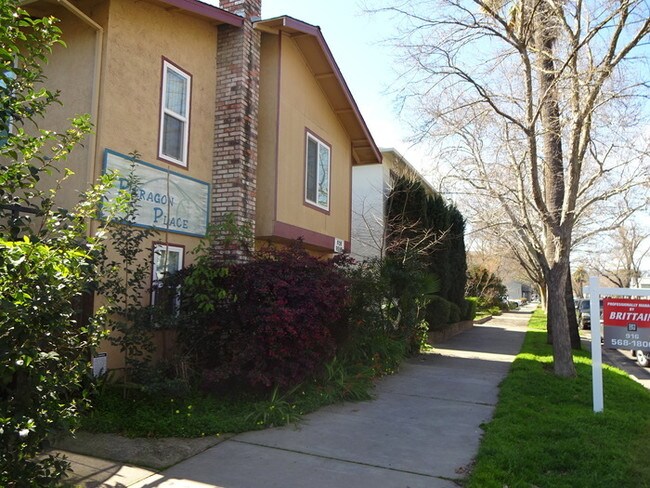 Building Photo - 2220 O St