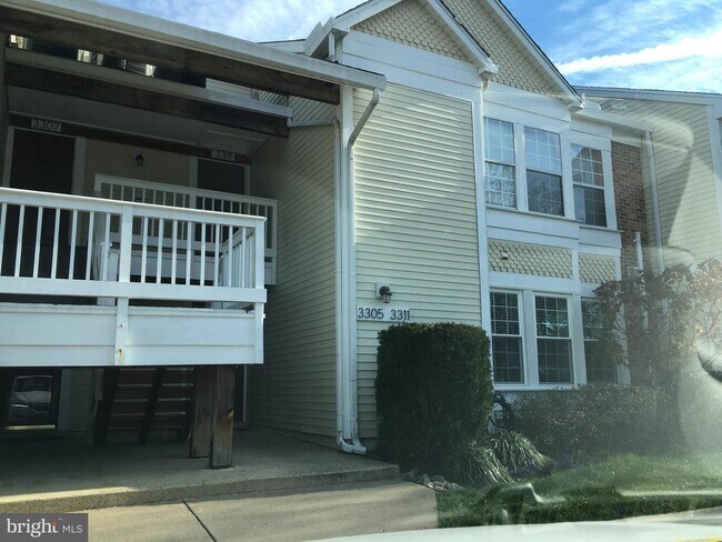 Foto del edificio - 3311 Lakeside View Dr