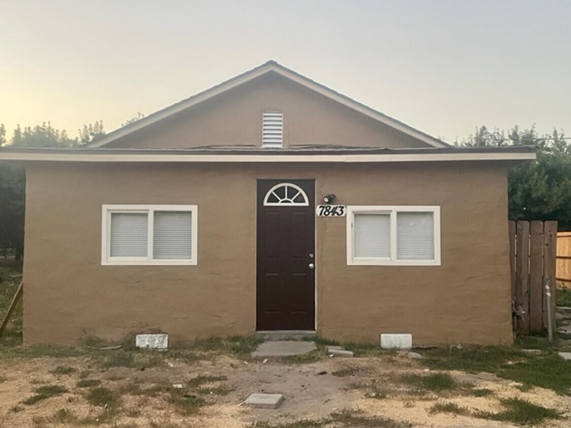 Primary Photo - Charming house in the country