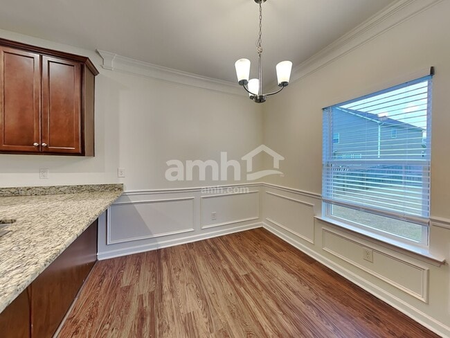 Building Photo - 3145 Yachet Ct SW