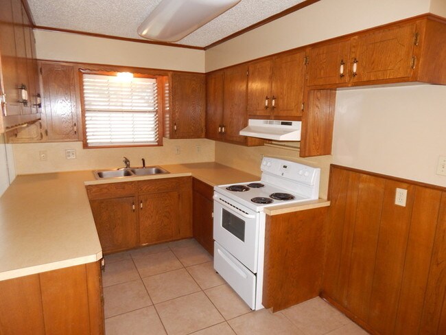 Building Photo - Cozy 3 Bedroom Home w/Shop in Whitehouse ISD!