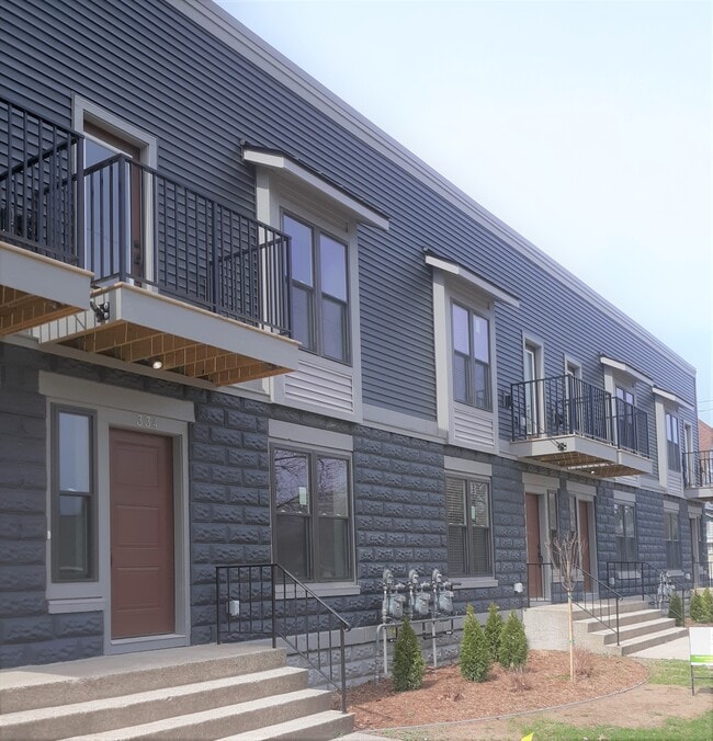 Building Photo - 328 Maple Ave
