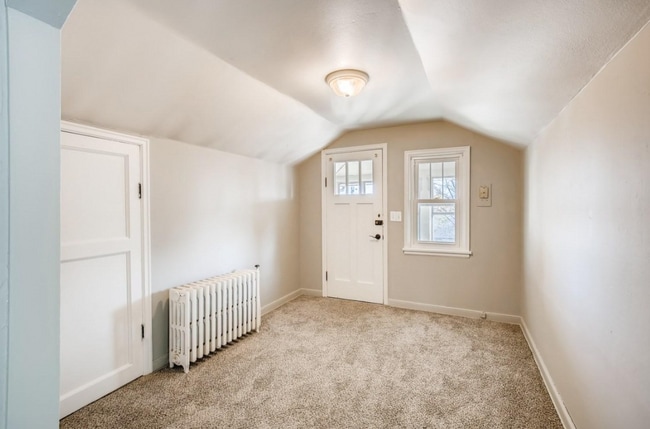 Building Photo - 234 5th Ave N