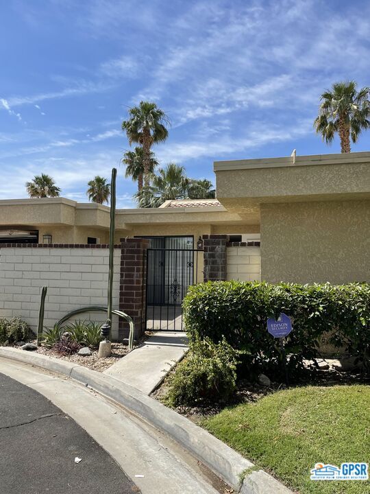 Foto del edificio - 6723 Greenwood Cir