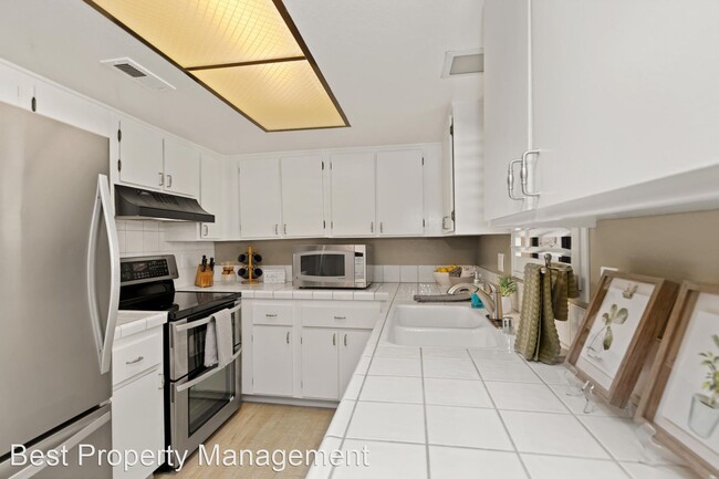 Foto del edificio - 1 br, 2 bath House - 5301 E Waverly Dr #136