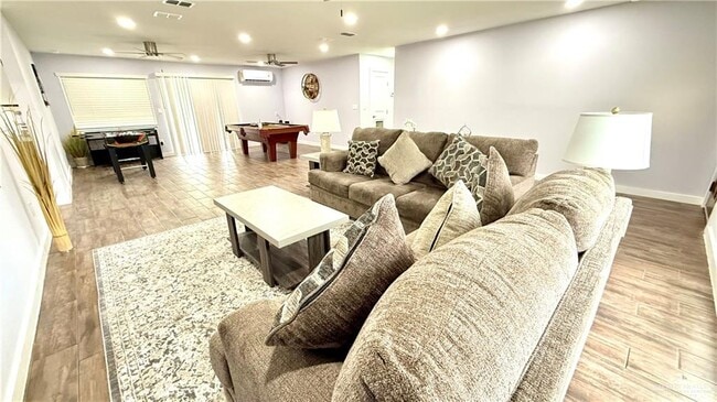 Foto del edificio - 2216 N Jackson Rd