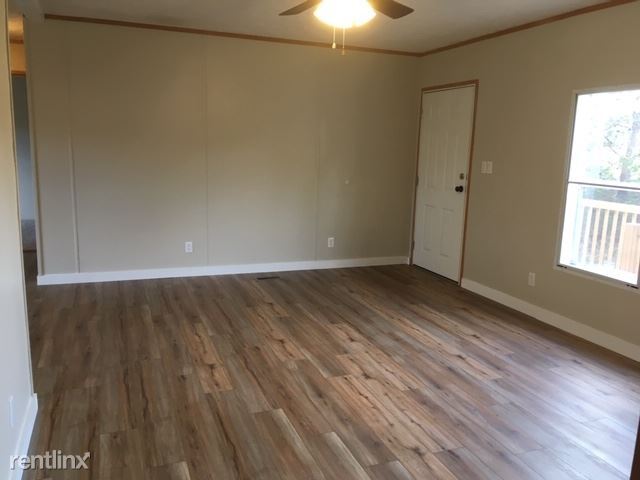 Building Photo - 2059 Foxridge Dr