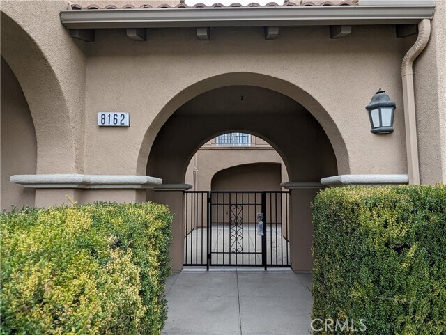 Building Photo - 8162 Wishing Well Ln