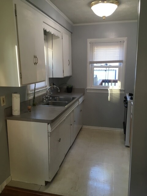 Foto del edificio - 1511 Mapledale Rd