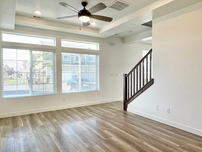 Foto del edificio - 4377 Bromwell Ct