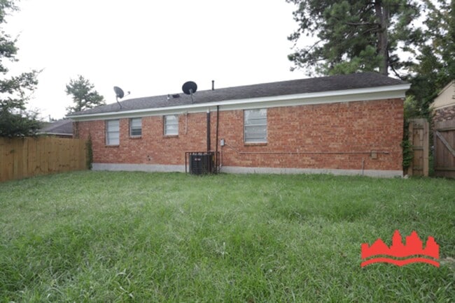 Building Photo - 858 Brandywine Blvd