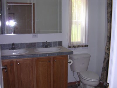 Foto del edificio - Extra Clean 3 Bedroom 2 Bath Modular Home with Central Heat & AC near Lowes in Sylva $1800 a mont...