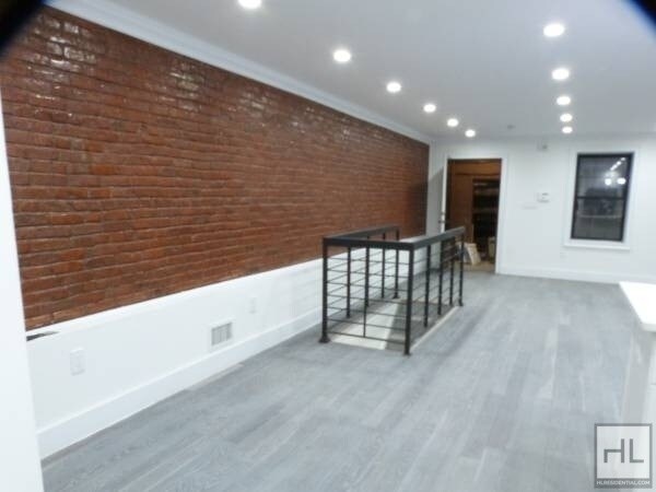 Building Photo - LEWIS AVENUE