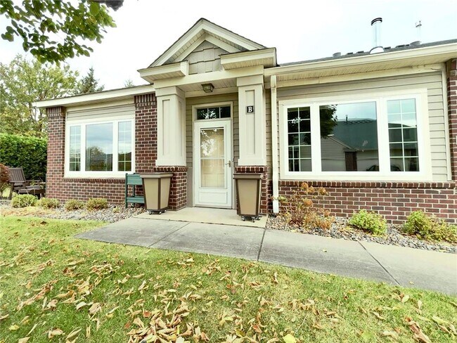 Building Photo - 12022 Vermillion St NE