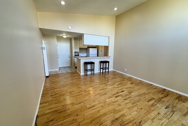 Building Photo - 808 Coriander Dr