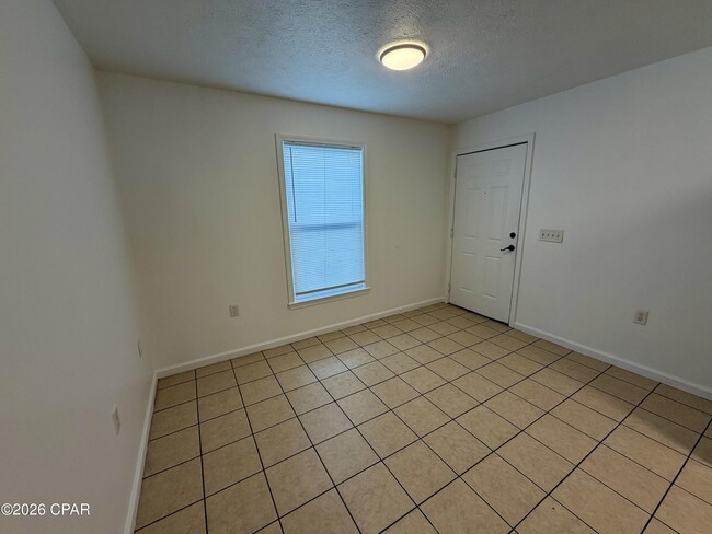 Building Photo - 9117 Laird St