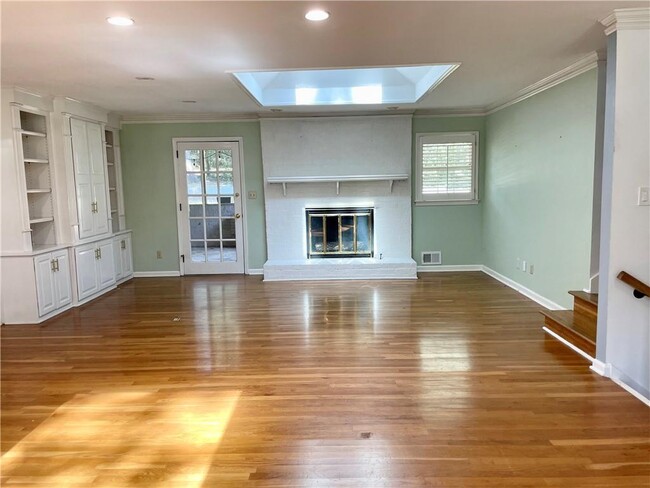 Building Photo - 5039 Winding Branch Dr
