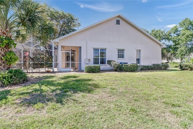 Building Photo - 2663 Aft Ave