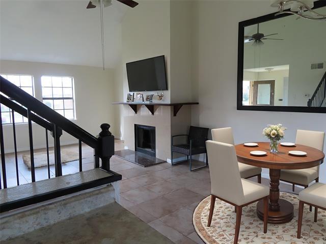 Foto del edificio - 4614 Carmel Ln