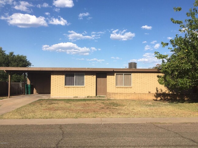 Building Photo - 410 3rd St