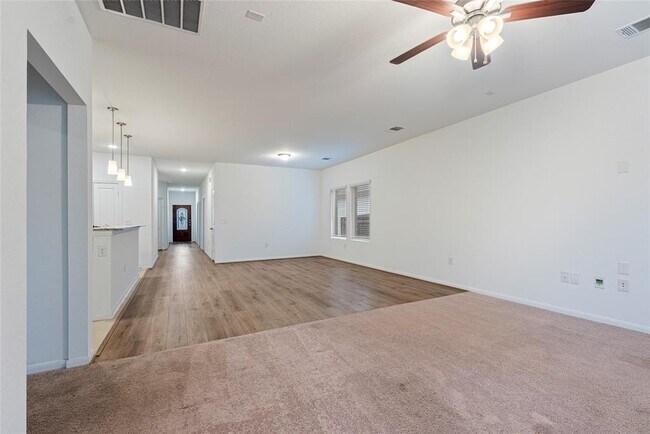 Building Photo - 149 Biscayne Dr