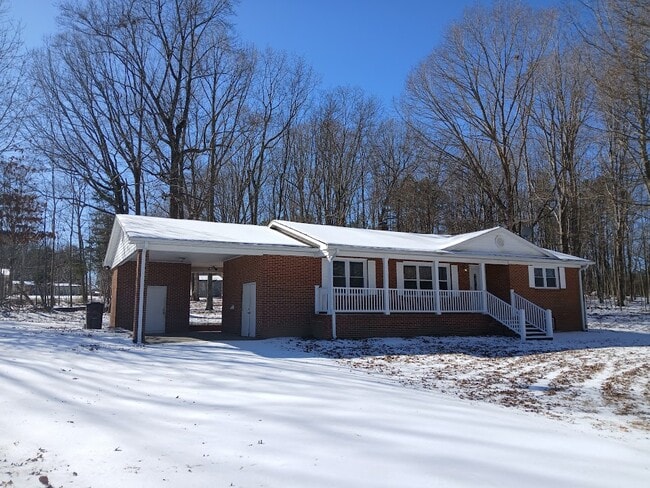 Building Photo - 844 Barnette Tingen Rd